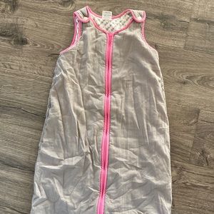 Baby deedee sleep nest wearable blanket